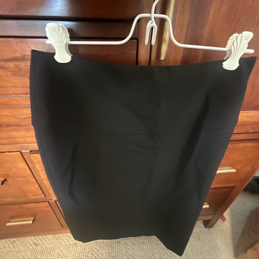 ANTONIO MELANI Classic Black Pencil Skirt